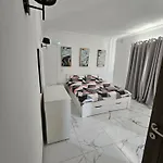 2 Bedroom In Bugibba アパート