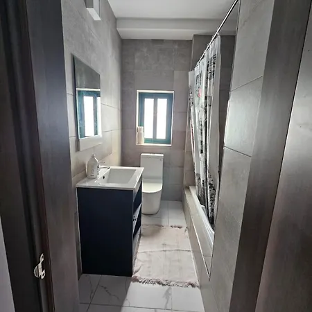 2 Bedroom In Bugibba * St. Paul's Bay