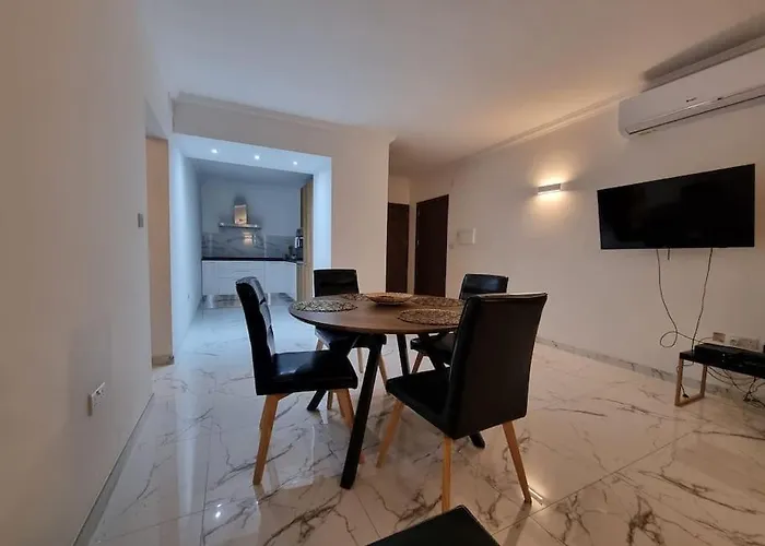 2 Bedroom In Bugibba *